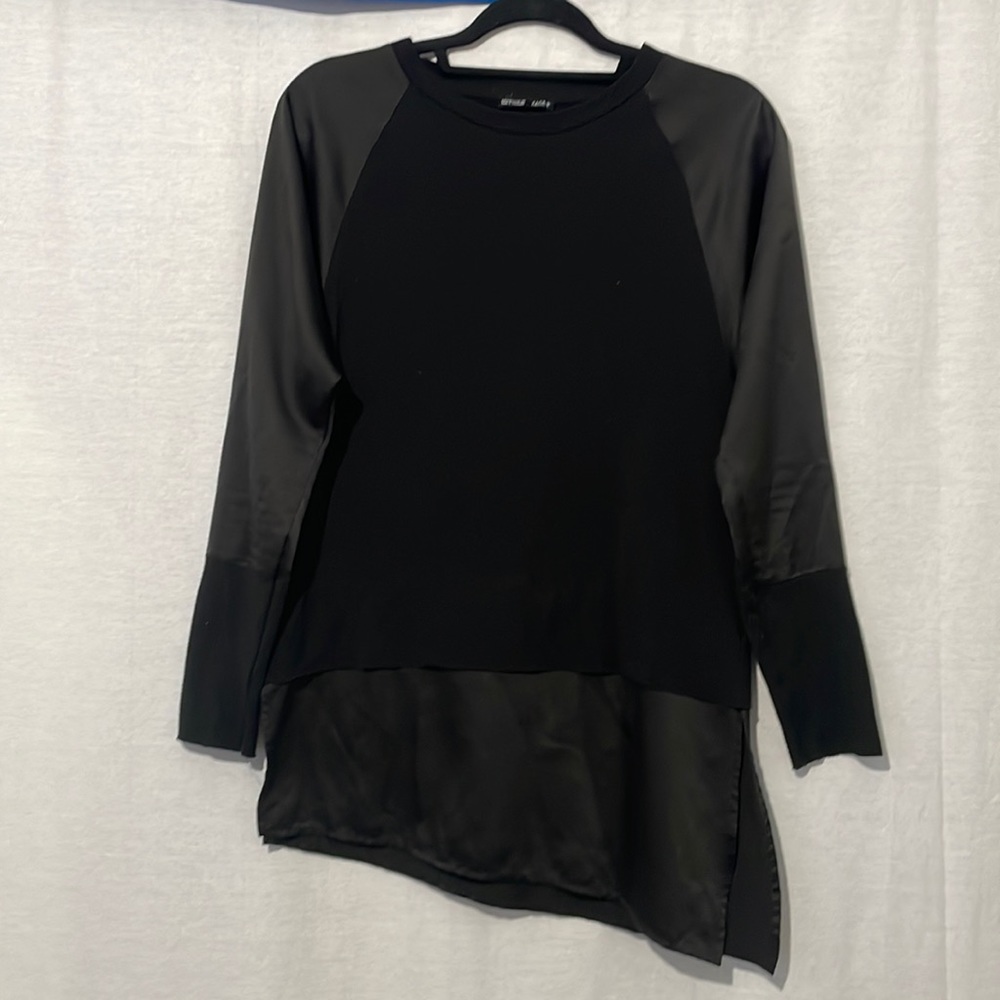 Long black blouse/sweater ZARA